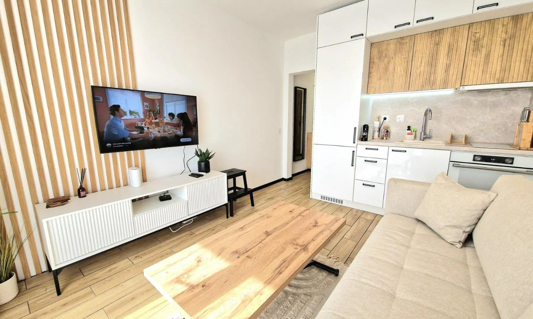 Studio Neven Whit Free Parking 1 Br Varna